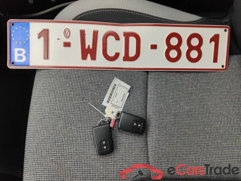 Toyota Yaris 1.5 VVT-i Hybrid Y20 e-CVT 5d #4