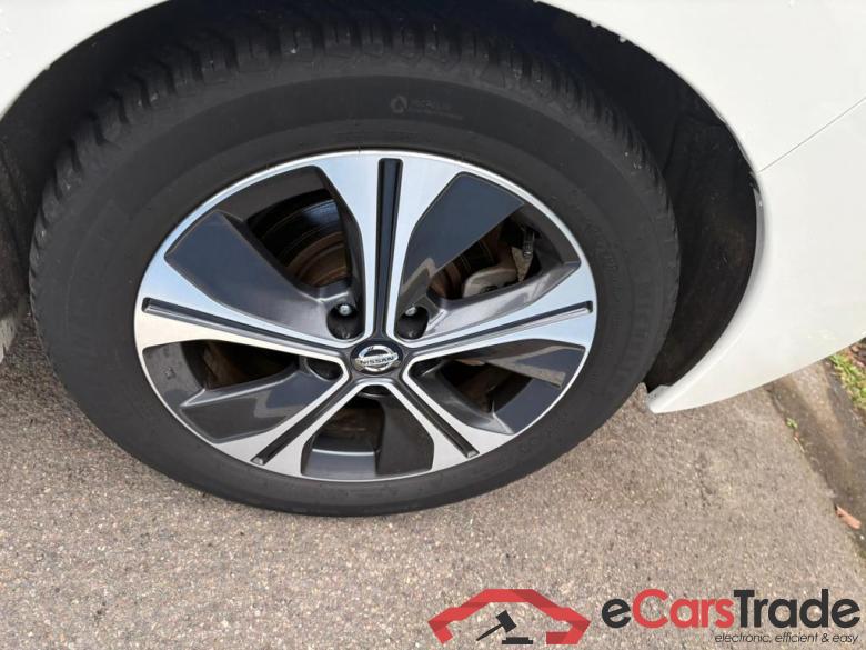 NISSAN Leaf Tekna #4