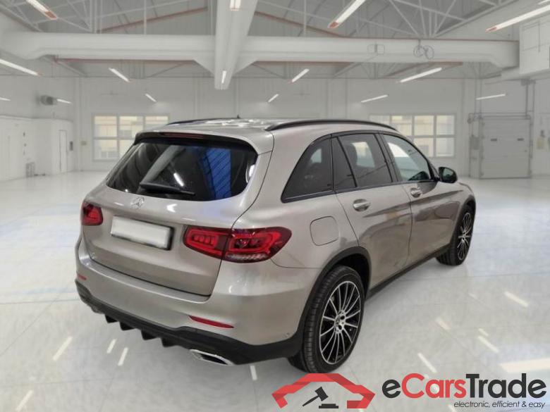 MERCEDES-BENZ GLC / 2019 / 5P / SUV 220 D 4MATIC PREMIUM AUT. #2