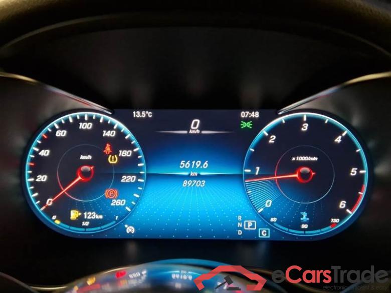 MERCEDES-BENZ GLC / 2019 / 5P / SUV 220 D 4MATIC PREMIUM AUT. #4