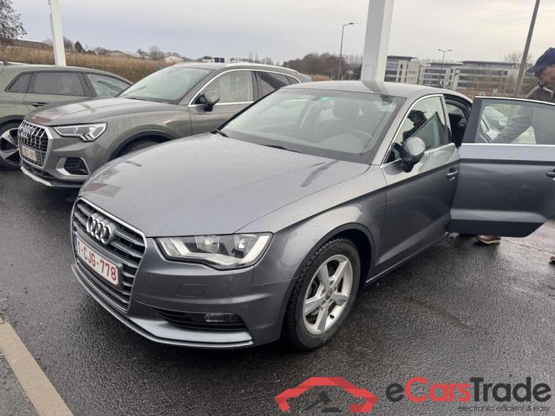 AUDI A3 Sedan Audi A3 Berline Attraction 1.6 TDI  81(110) kW(ch) 6 vitesses #2