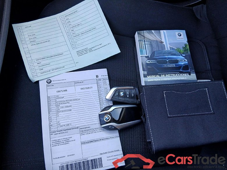 BMW Serie 5 / 2020 / 4P / sedán 520e #4