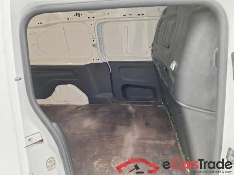 Opel, _Combo '18, Opel Combo 1.2 Turbo 81kW 2.3T L2H1 Edition 4d #4