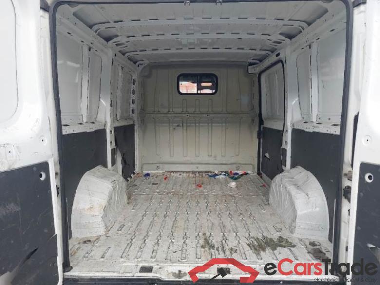 PEUGEOT BOXER / 2014 / 4P / FURGONE 330 L1H1 2.0 BLUEHDI 130CV #5
