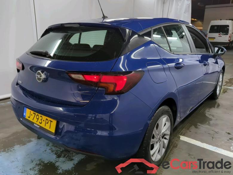 Opel Astra 1.2 turbo 81kW Edition 5d #2