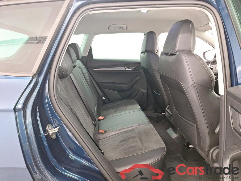 SKODA KAROQ DIESEL 1.6 CR TDi SCR Ambition DSG #6