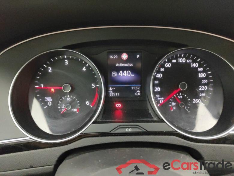 Volkswagen Passat Variant 2.0 TDI 90kW DSG Style Business 5d #6