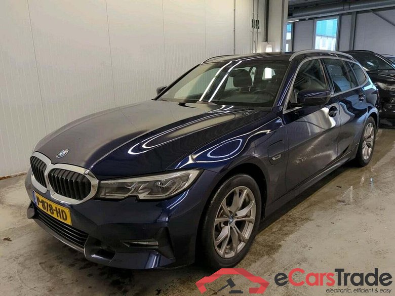 BMW 3-serie Touring 320e Bns Ed.P #1
