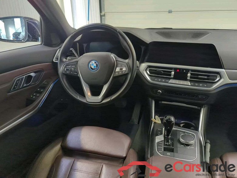 BMW 3-serie Touring 320e Bns Ed.P #3
