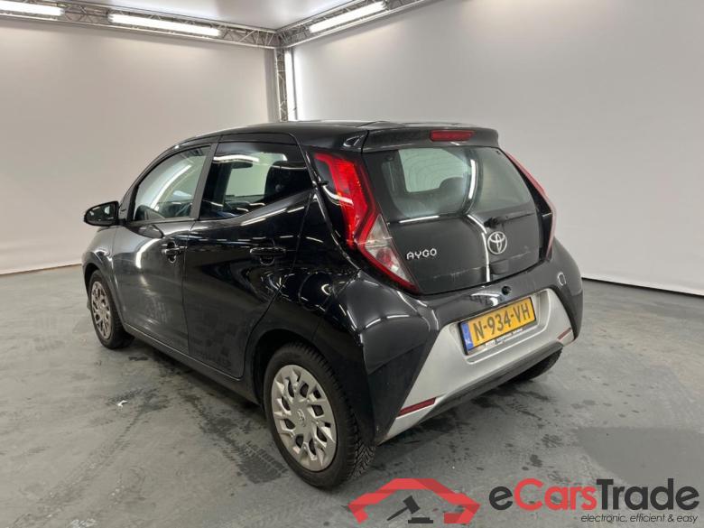 TOYOTA Aygo 1.0 VVT-i x-play #3