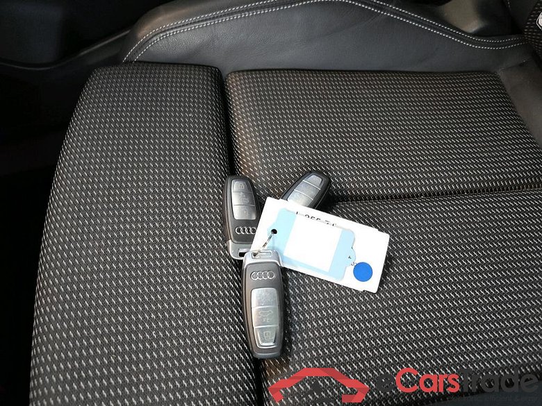 AUDI Q4 e-tron 125 kW #6