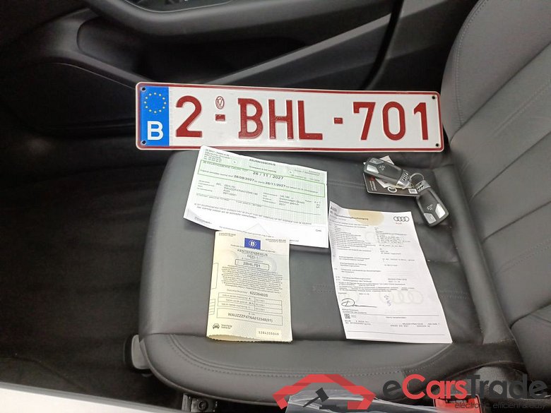 Audi A4 Avant 2.0 30 TDi 100kW S tr Adv Business Ed 5d #4