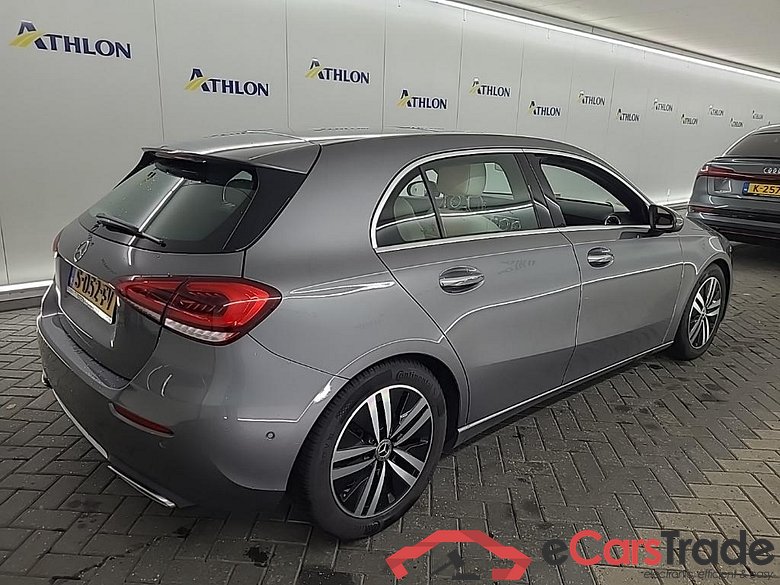 MERCEDES-BENZ A-klasse A 180 DCT Luxury Line 5D 100kW #3