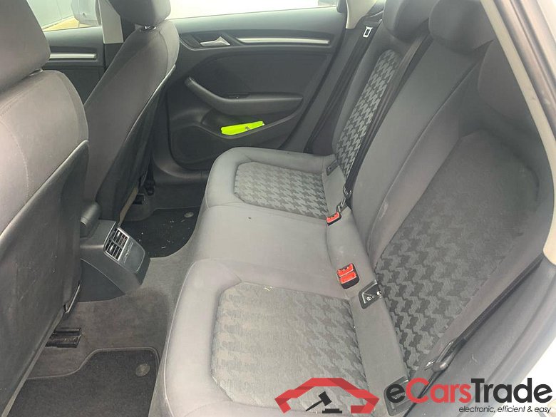 AUDI A3 Sportback Sportback 1.2 TFSI Attraction #3