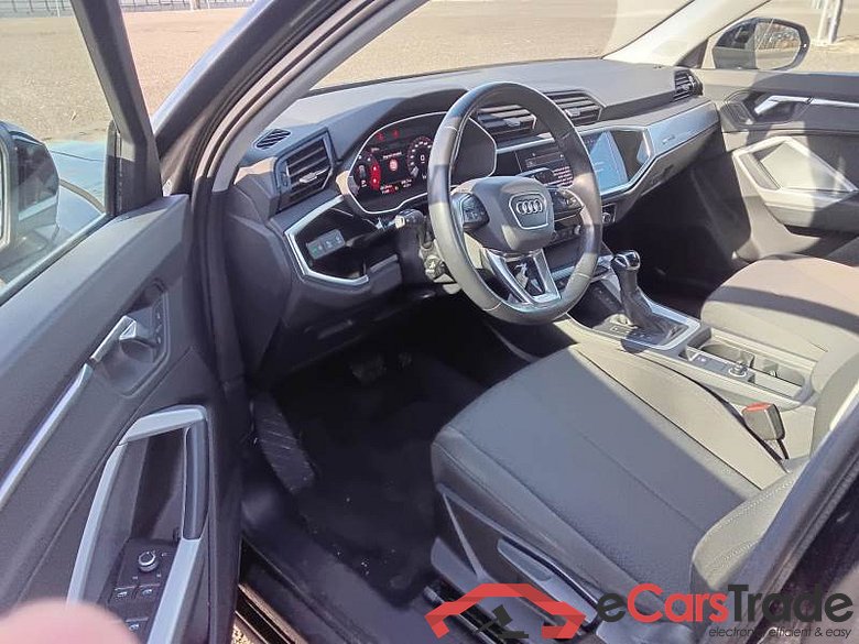 AUDI Q3 SPORTBACK / 2019 / 5P / SUV 35 TDI S TRONIC BUSINESS PLUS #3