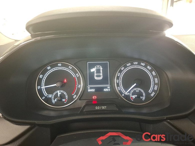 Fabia Ambition 1.0 MPI 80CV BVM5 E6d #6