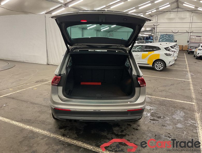 VOLKSWAGEN Tiguan 1.4 TSI ACT 110 kW (150 ch) 6 vitesses DSG #4
