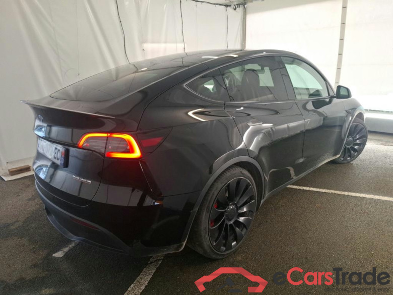 TESLA Model Y / 2020 / 5P / SUV Performance Dual Motor AWD #4