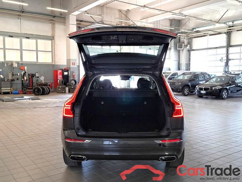 VOLVO XC60 / 2017 / 5P / SUV T6 PLUG-IN AWD AUTO RECHARGE INS. EXP #5