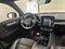 preview Volvo XC40 #2