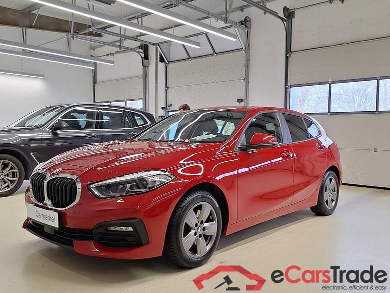 BMW 118d Aut. Pano LED-Xenon LC-Pro Navi KeylessGo Camera Klima PDC ...