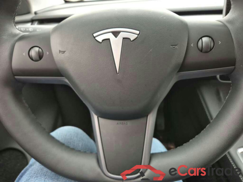 Tesla Model Y Long Range AWD 75 kWh #5