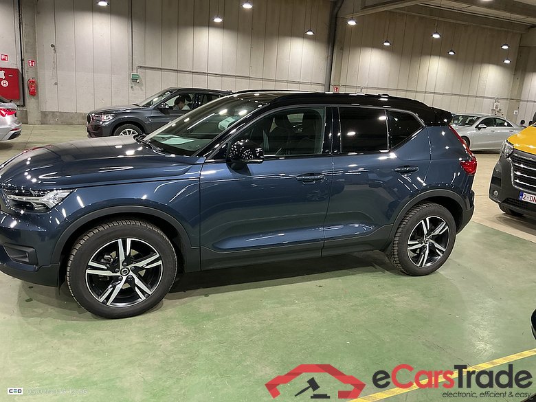 VOLVO XC40 1.5 T3 R-Design Geartronic #3