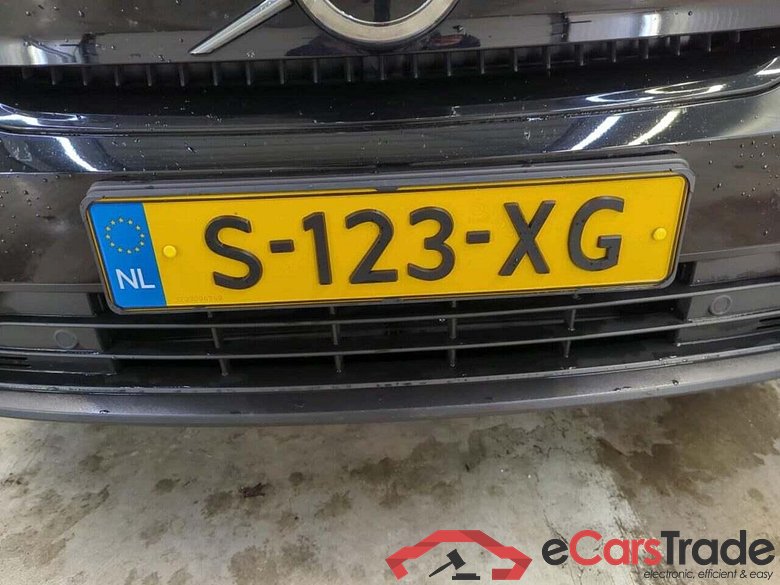 VOLVO C40 Recharge Core 69 kWh #4