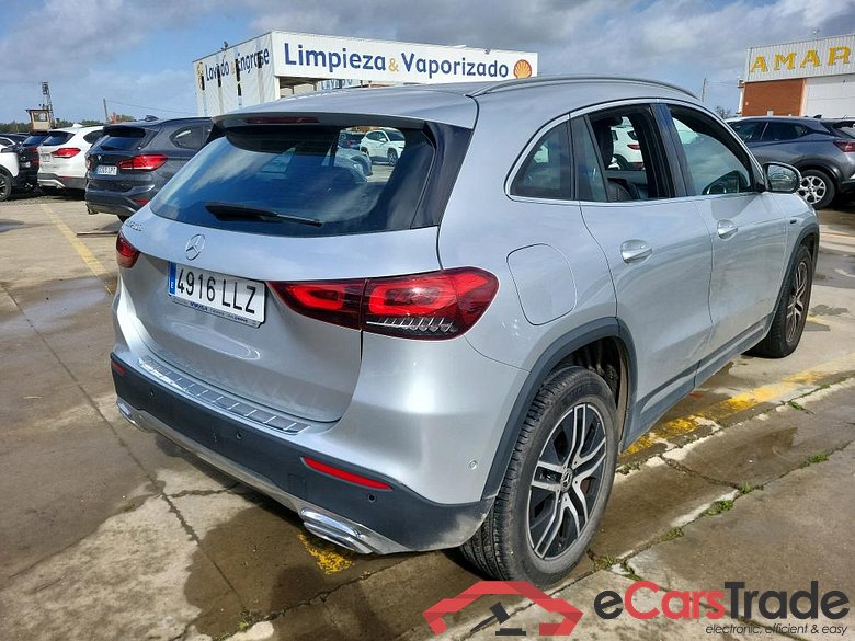 MERCEDES-BENZ GLA / 2020 / 5P / todoterreno GLA 250 e #2