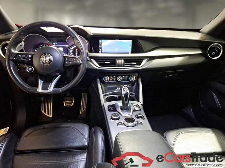 ALFA ROMEO STELVIO / 2017 / 5P / SUV 2.2 TURBO DIESEL 210CV VELOCE AT8 Q4 #3