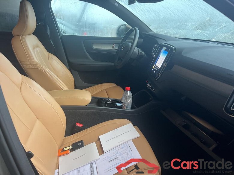 VOLVO XC40 / 2017 / 5P / todoterreno 1.5 T4 Twin Recharge Inscription Auto #6