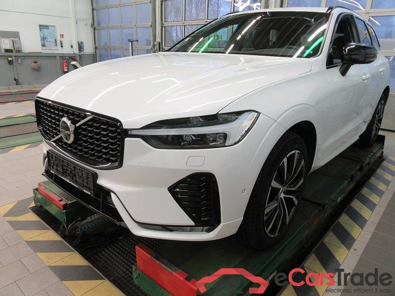 Volvo XC60 (03.2017->) DE - SUV5 B5 (Benzin) AWD EU6d, Plus Dark Mild-Hybrid (EURO 6d), (Facelift) 2022 #1