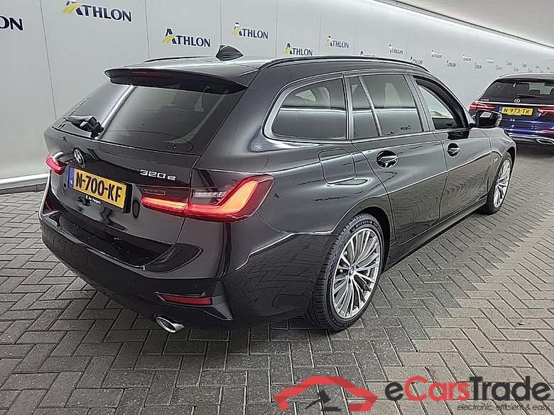 BMW 3-serie Touring 320e Business Edition Plus 5D 150kW #3