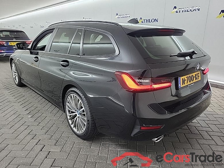 BMW 3-serie Touring 320e Business Edition Plus 5D 150kW #4