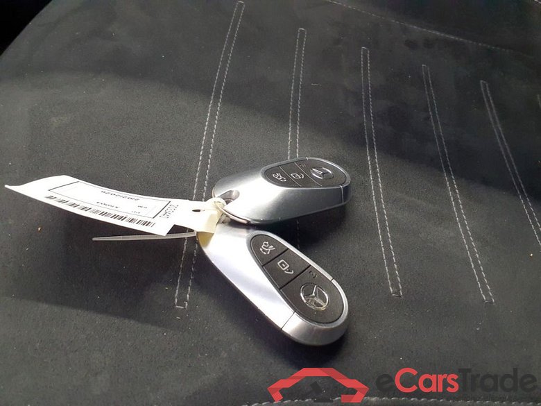 MERCEDES CLASSE C DIESEL 2021 - C220 d 200ch AMG Line Launch Edition 4d Auto #4