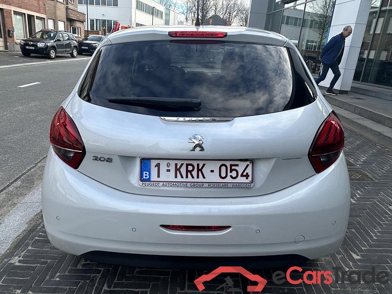 PEUGEOT 208 1.2 PureTech Tech Edition S&S #4