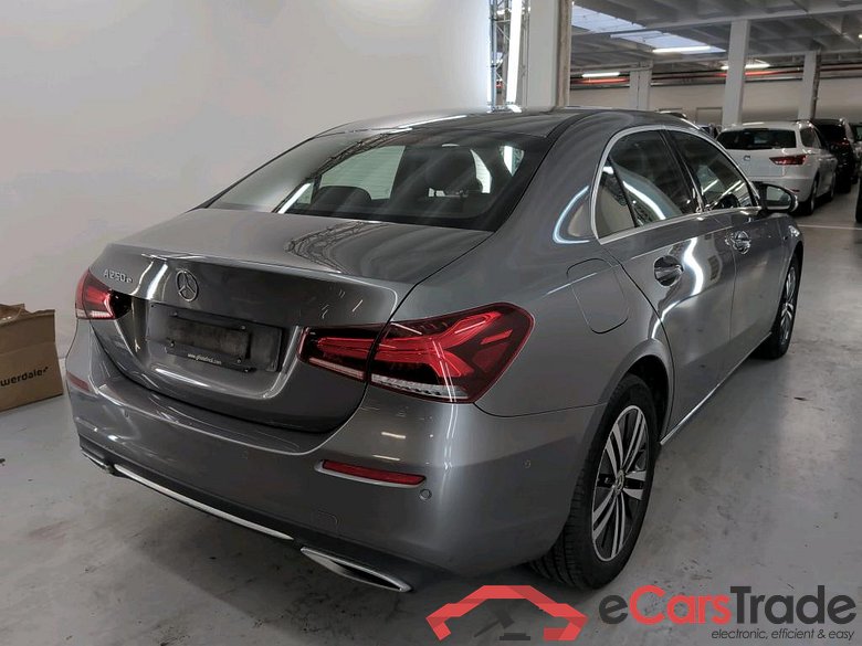 MERCEDES-BENZ A-CLASS LIMOUSINE 1.3 A 250 E BUSINESS SOLUTION DCT #4