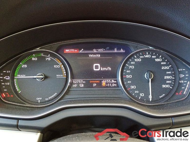 AUDI Q5 / 2020 / 5P / SUV 50 TFSI E BUSINESS QUATTRO S TRONIC #4