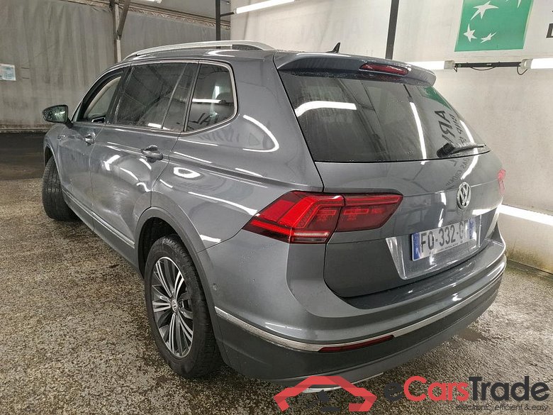 VOLKSWAGEN Tiguan Allspace / 2017 / 5P / SUV 1.5 TSI 150 EVO DSG7 Carat Exclusive #2