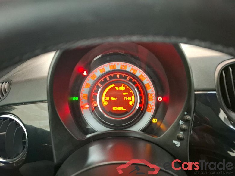 FIAT 500 / 2015 / 3P / Berline 1.0 70ch BSG Dolcevita #6