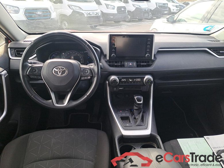 TOYOTA Rav4 / 2018 / 5P / todoterreno 2.5l 220H Advance #3