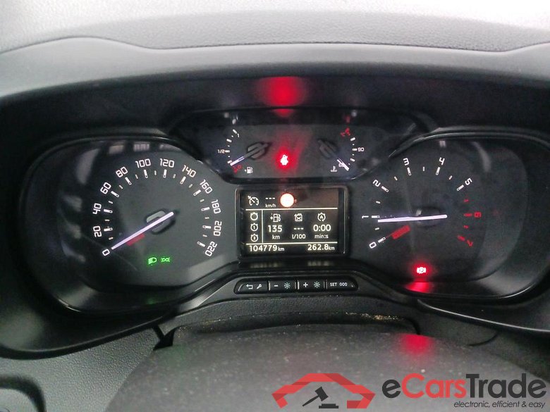 CITROEN Berlingo / 2015 / 4P / combi Talla M BlueHDi 100 S&S LIVE (IND) #4