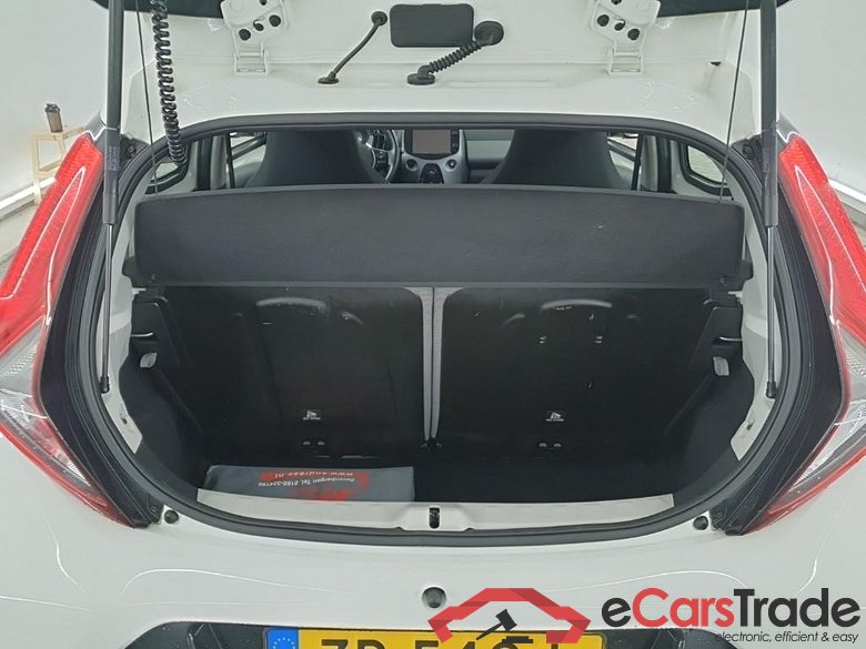 TOYOTA Aygo 1.0 VVT-i x-play limited 5D 53kW uitlopend #5