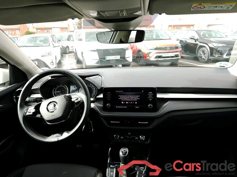 SKODA Fabia / 2021 / 5P / berlina con portón 1.0 TSI 70kW (95CV) Ambition (AC2) #3