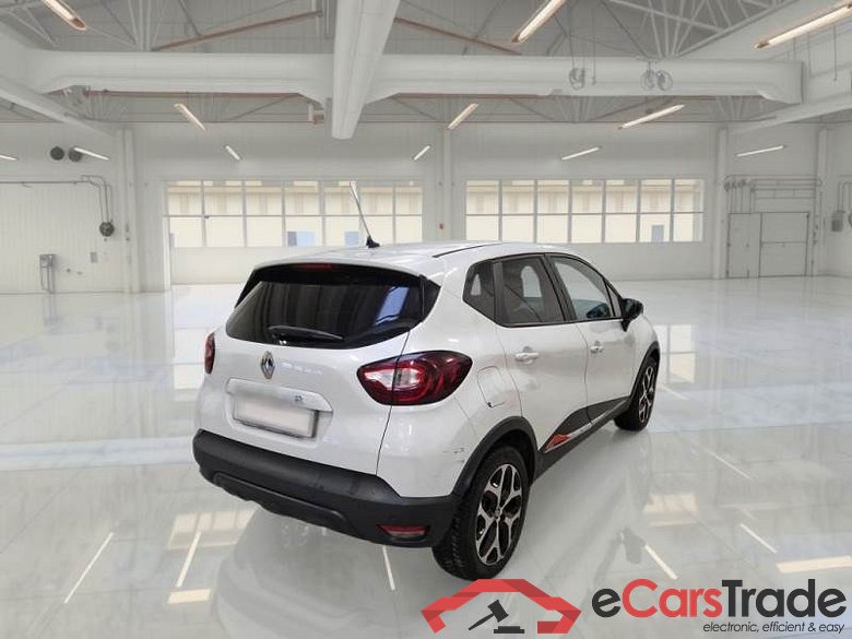 RENAULT CAPTUR / 2017 / 5P / CROSSOVER 1.5 DCI 90CV BUSINESS #2