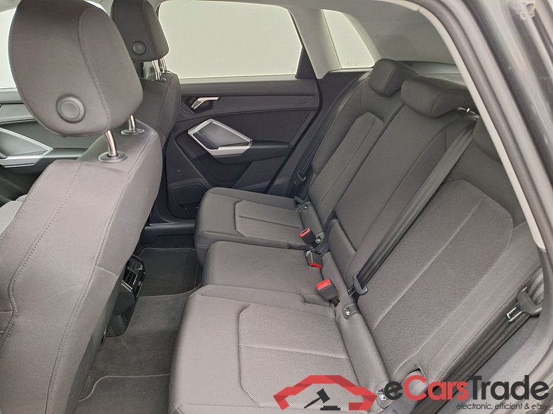 Audi, Q3 '18, Audi Q3 35 TDI S tronic S line Business Edition 5d #4