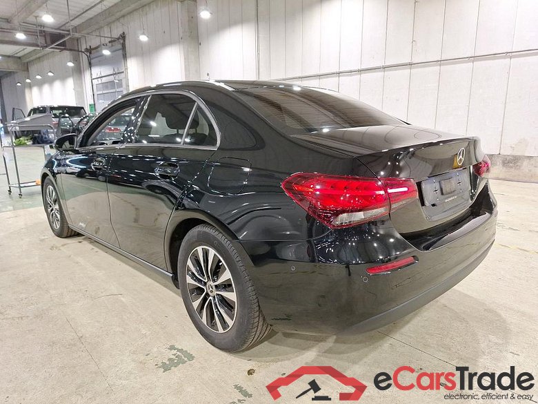 MERCEDES-BENZ A-CLASS 2.0 A 180 D DCT BUSINESS SOLUTION #3