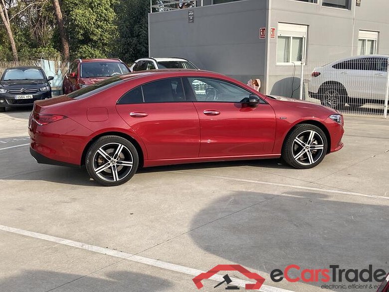 Clase CLA CLA 250 e (118.386)Premium-Pack 1.3 220CV AT8 E6d #6
