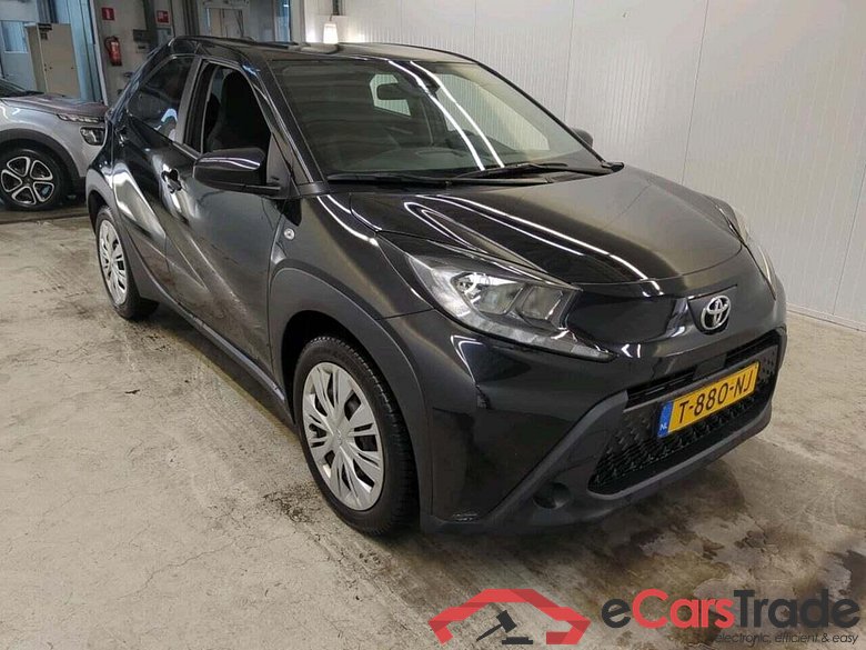 TOYOTA Aygo X 1.0 VVT-i MT Play #5