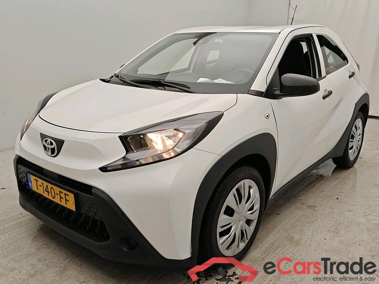 Toyota AYGO X 1.0 VVT-i MT 5d #1